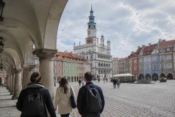 Spy Walk Game, Live Host, Poznan