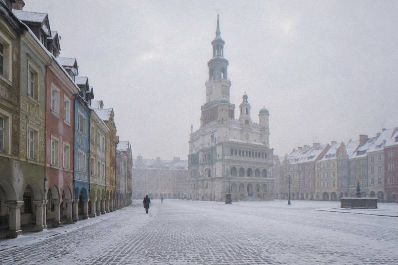 Snow on Poznan Old Market Square